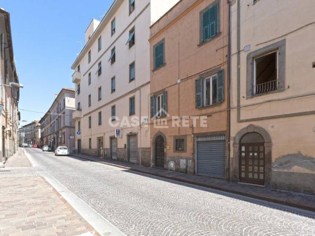 Appartamento in vendita a Viterbo, Lazio