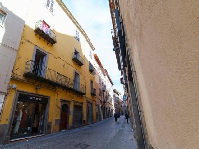 Appartamento in vendita a Viterbo, Lazio