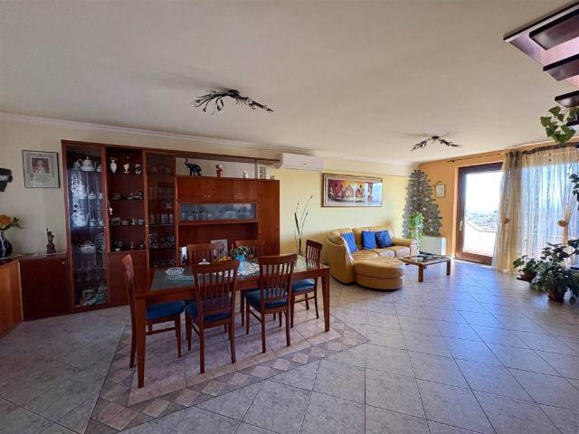 Appartamento in vendita a Viterbo, Lazio