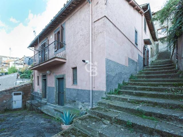 Appartamento in vendita a Viterbo, Lazio