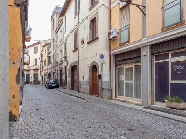 Appartamento in vendita a Viterbo, Lazio
