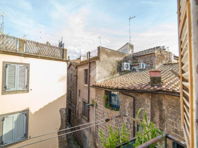 Appartamento in vendita a Viterbo, Lazio