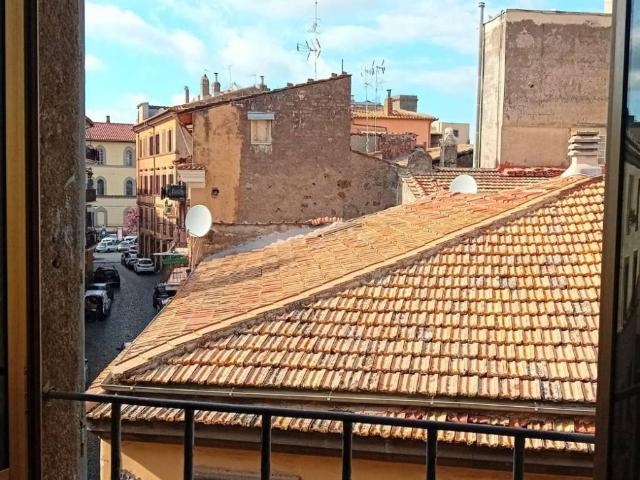 Appartamento in vendita a Viterbo, Lazio