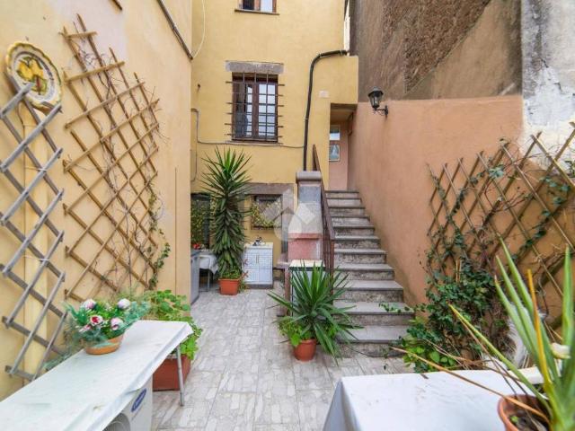Appartamento in vendita a Viterbo, Lazio