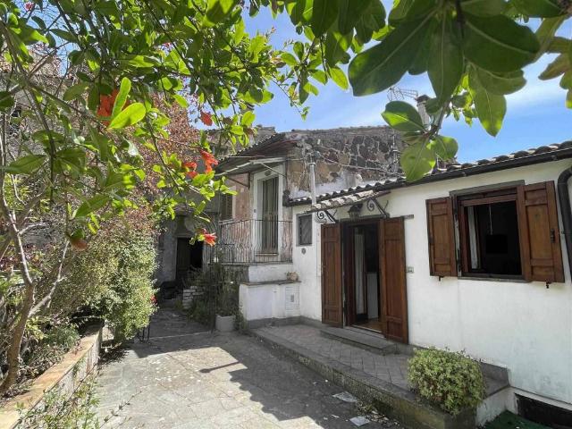 Appartamento in vendita a Sant’Angelo di Roccalvecce, Viterbo