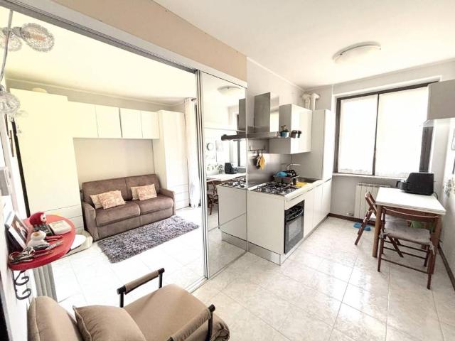 Appartamento in vendita a Vittuone, Lombardia