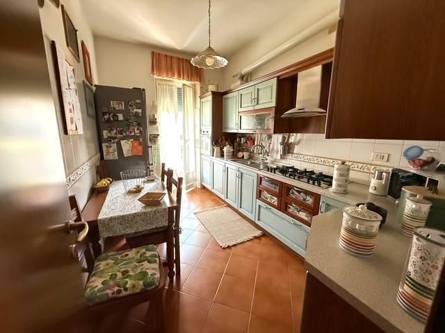 Appartamento in vendita a Vittuone, Lombardia