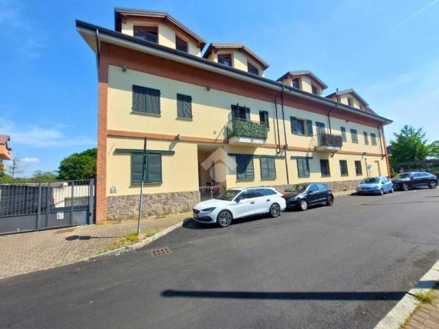 Appartamento in vendita a Vittuone, Lombardia