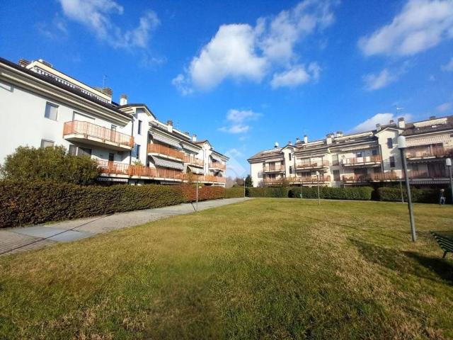 Appartamento in vendita a Vittuone, Lombardia