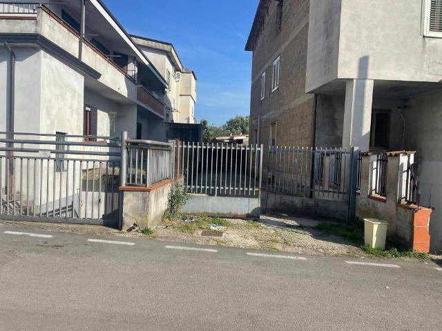 Appartamento in vendita a Vitulazio, Campania