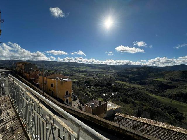 Appartamento in vendita a Vizzini, Catania