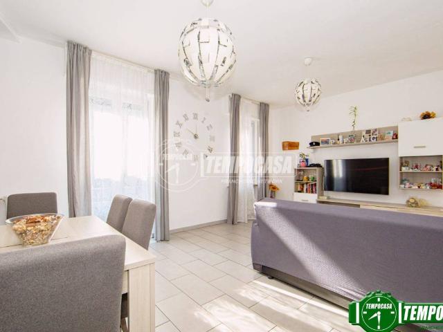 Appartamento in vendita a Casa Tossa, Voghera