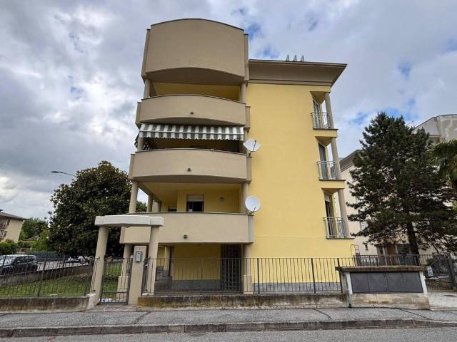 Appartamento in vendita a Benvenuti, Voghera