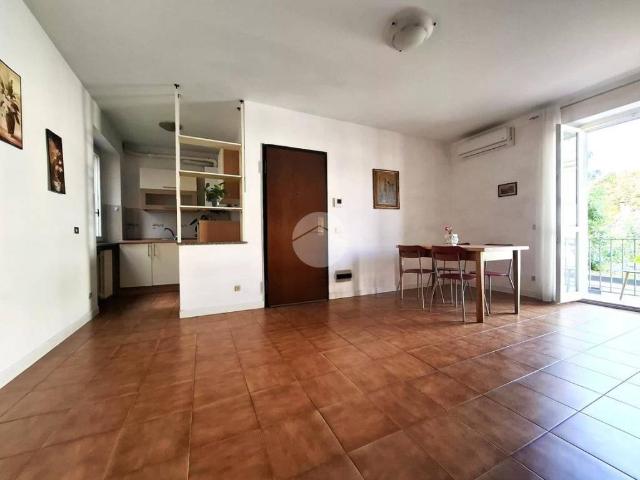 Appartamento in vendita a La Colombara, Voghera