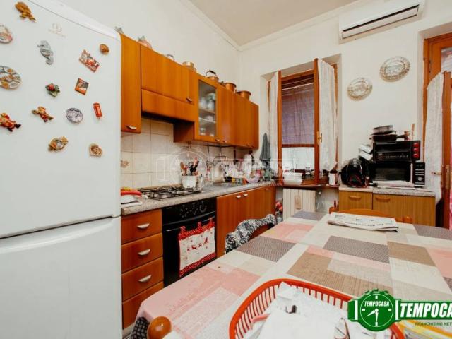 Appartamento in vendita a Voghera, Lombardia