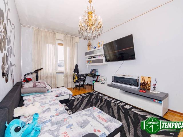Appartamento in vendita a Voghera, Lombardia