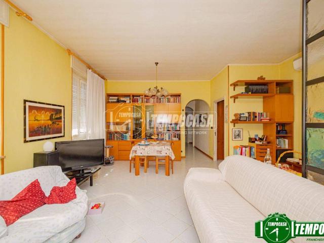 Appartamento in vendita a La Colombara, Voghera