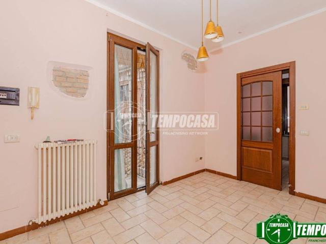 Appartamento in vendita a Voghera, Lombardia