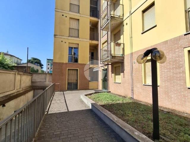 Appartamento in vendita a Voghera, Lombardia