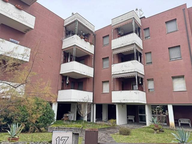 Appartamento in vendita a Villa Iria, Voghera