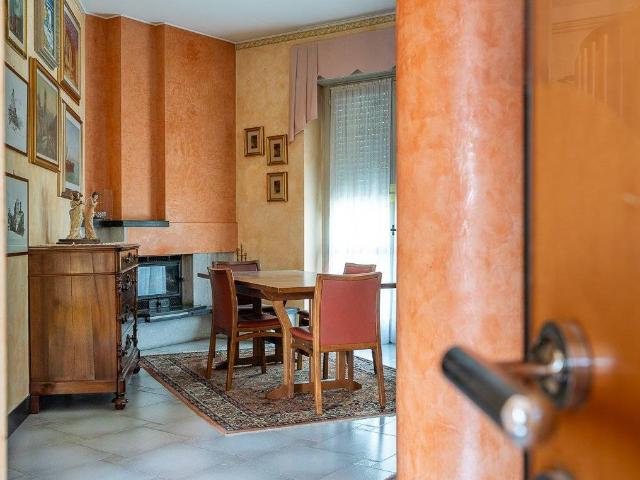 Villa Indipendente in vendita a Rione Pipelet, Voghera