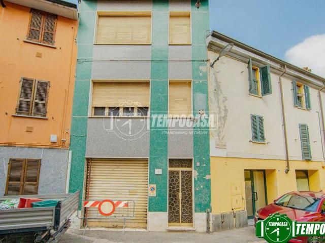 Appartamento in vendita a Voghera, Lombardia