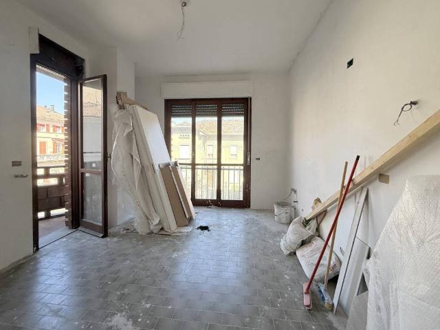 Appartamento in vendita a Voghera, Lombardia