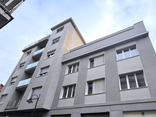Appartamento in vendita a Voghera, Lombardia