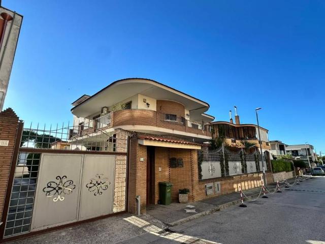 Appartamento in vendita a Volla, Campania
