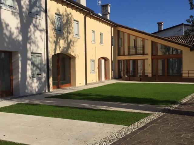 Appartamento in vendita a Volpago Del Montello, Veneto