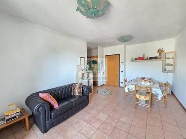 Appartamento in vendita a Volpago Del Montello, Veneto