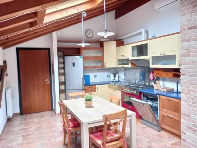 Appartamento in vendita a Volpago Del Montello, Veneto