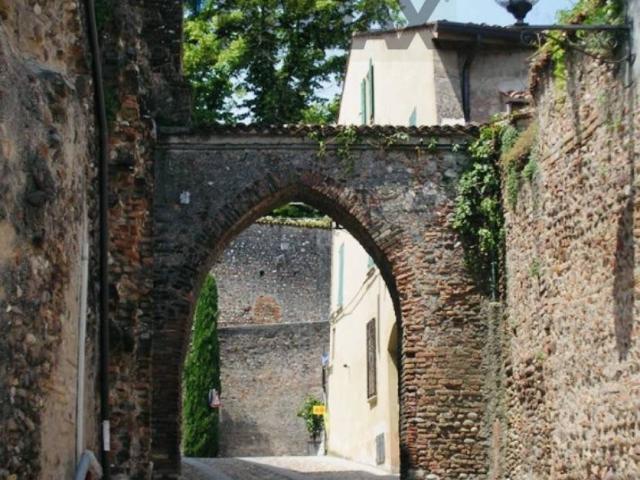 Appartamento in vendita a Volta Mantovana, Lombardia