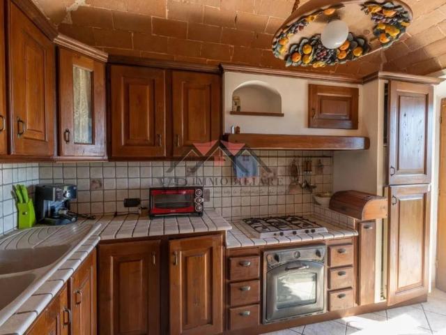 Appartamento in vendita a Volterra, Toscana