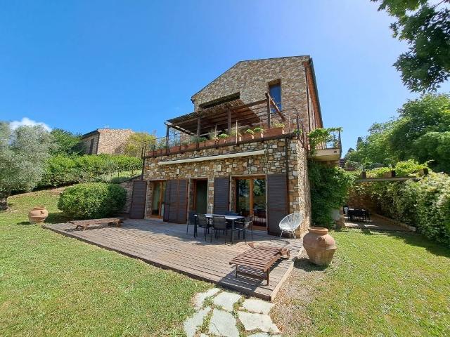Appartamento in vendita a Volterra, Toscana