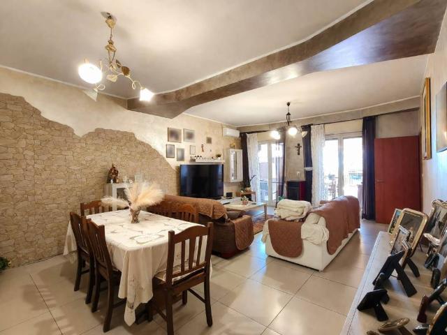 Appartamento in vendita a Zafferana Etnea, Sicilia