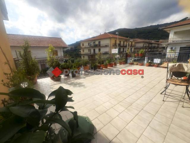 Appartamento in vendita a Zafferana Etnea, Catania