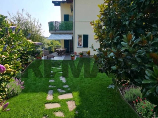 Appartamento in vendita a Valle di Sopra, Zavattarello