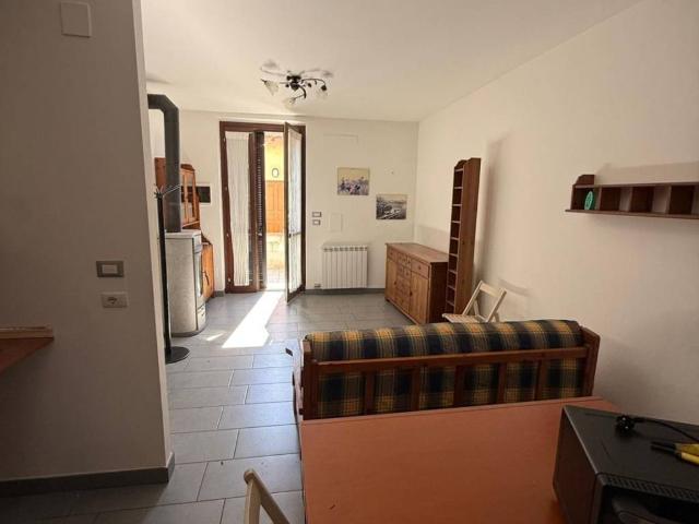 Appartamento in vendita a Zerbolò, Lombardia