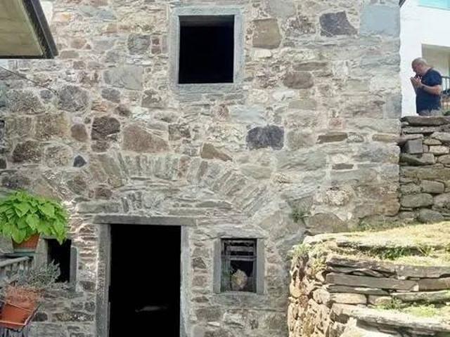 Appartamento in vendita a Coloretta, Zeri