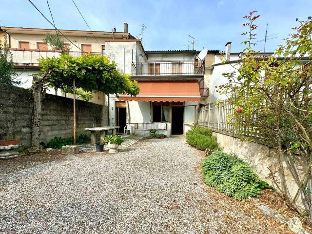 Appartamento in vendita a Zevio, Veneto