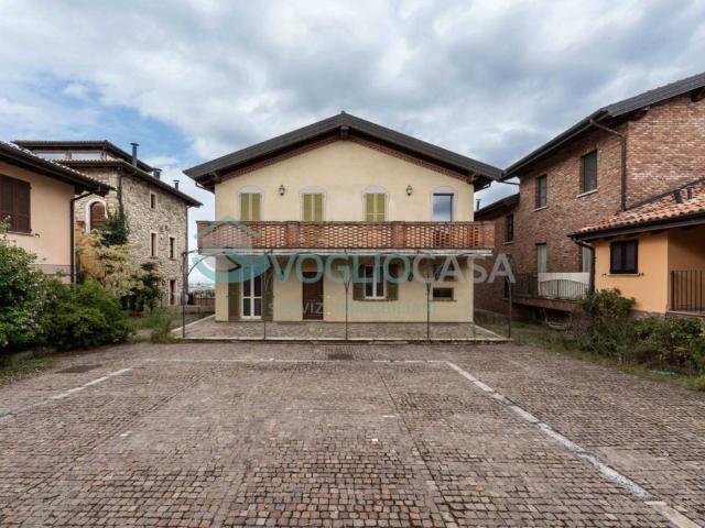 Appartamento in vendita a Ziano Piacentino, Reggio Emilia