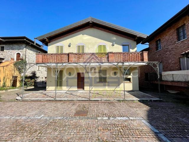 Appartamento in vendita a Ziano Piacentino, Reggio Emilia