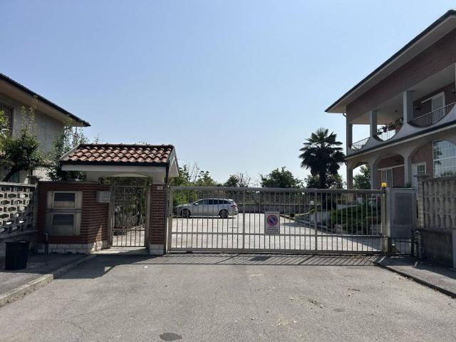 Appartamento in vendita a Unione dei Comuni I Fontanili, Zibido San Giacomo