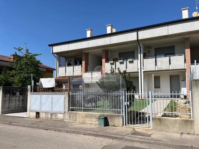 Appartamento in vendita a Zimella, Veneto