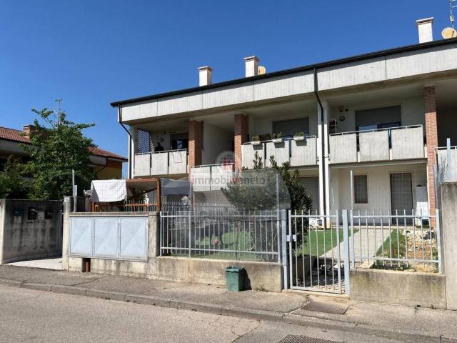 Appartamento in vendita a Zimella, Veneto