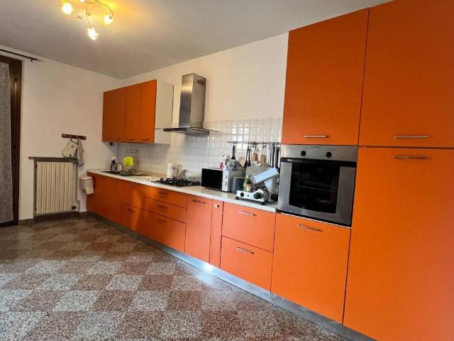 Appartamento in vendita a Santo Stefano di Zimella, Zimella