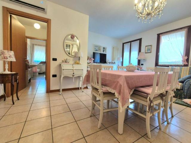 Appartamento in vendita a Zimella, Veneto