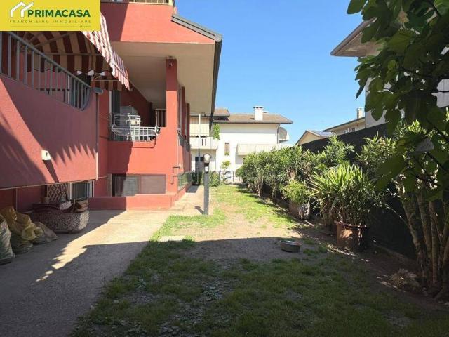 Villa Indipendente in vendita a Zimella, Veneto