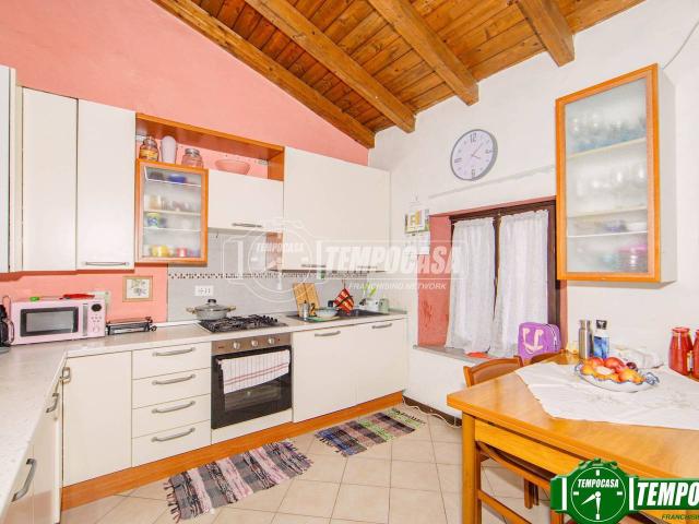 Appartamento in vendita a Zinasco, Lombardia